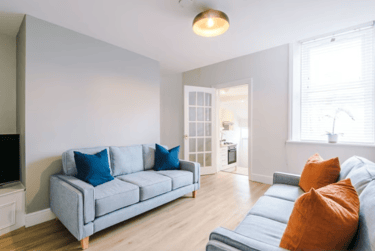 6 bed house, Goldspink Lane, Sandyford, Newcastle, NE21NQ - Image 2