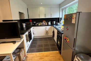 4 bed house, Ashleigh Drive, City Centre, Loughborough, LE113HW - Image 4