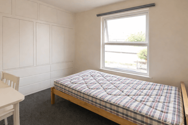 3 bed house, Lancing Road, Heeley, Sheffield, S24EW - Image 3