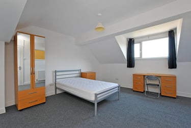 4 bed house, Shoreham street, Heeley, Sheffield, S24FB - Image 3