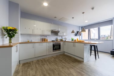 Silver Ensuite at Archer House, Castle Gate, Lace Market, Nottingham, NG17AW - Image 15