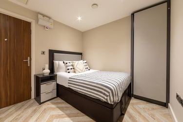 Gold 2 Bed Apartment - Image 1