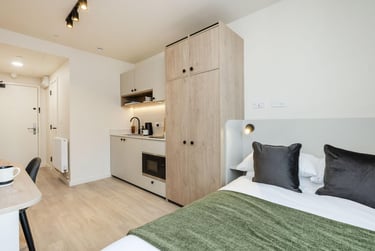 Premium Studio - Image 1