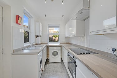 5 bed house, Queens Road, Heeley, Sheffield, S24DH - Image 2