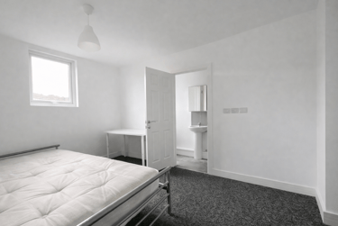 4 bed house, Duke Street, Heeley, Sheffield, S25QP - Image 3