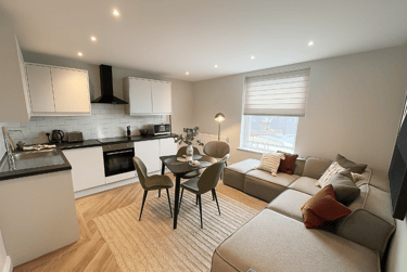 6 bed house, John Street, City Centre, Bristol, BS12HR - Image 1