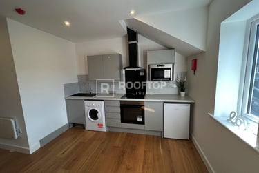 2 bed house, Royal Park Road, Hyde Park, Leeds, LS61FR - Image 3