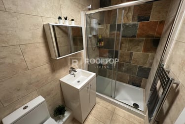 2 bed house, Royal Park Road, Hyde Park, Leeds, LS61FR - Image 10