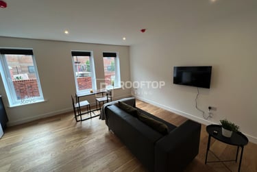 2 bed house, Royal Park Road, Hyde Park, Leeds, LS61FR - Image 4