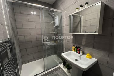 2 bed house, Royal Park Road, Hyde Park, Leeds, LS61FR - Image 5