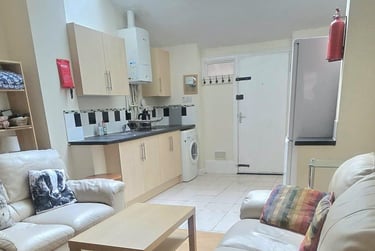 4 bed house, Mettham Street, Lenton, Nottingham, NG71SH - Image 1