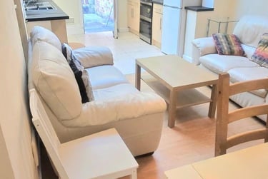 4 bed house, Mettham Street, Lenton, Nottingham, NG71SH - Image 2