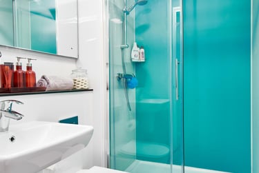 Penthouse Studio - Image 4