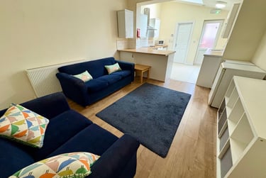 5 bed house, Pomona Street, Sharrow, Sheffield, S118JN - Image 2