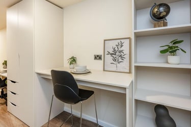 Gold Studio - Image 1