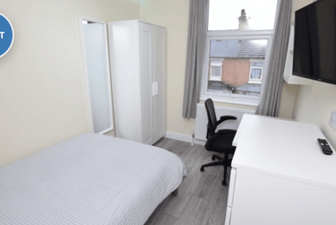 6 bed house, Bute Avenue, Radford, Nottingham, NG71QA - Image 3