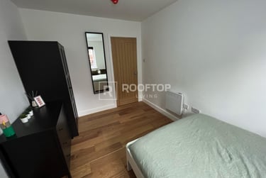 2 bed house, Royal Park Road, Hyde Park, Leeds, LS61FR - Image 5