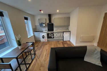 2 bed house, Royal Park Road, Hyde Park, Leeds, LS61FR - Image 10