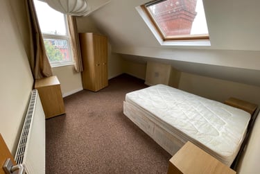 3 bed house, Beechwood Crescent, Burley, Leeds, LS42LL - Image 5