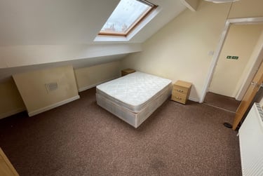 3 bed house, Beechwood Crescent, Burley, Leeds, LS42LL - Image 6