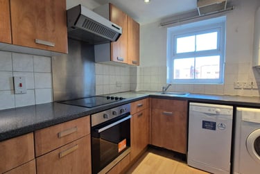 2 bed house, Wilmslow Road, Fallowfield, Manchester, M204NN - Image 3