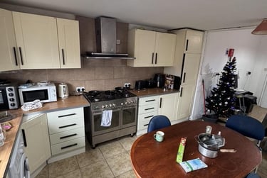 7 bed house, Harlaxton Drive, Lenton, Nottingham, NG71JE - Image 15