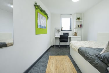 Premium Ensuite - Image 3