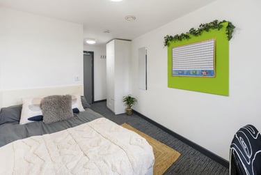 Premium Ensuite - Image 1