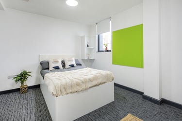 Premium Plus Ensuite - Image 2