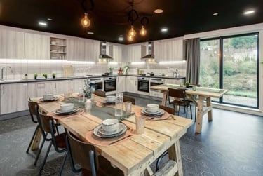 true Apartment - 5 Bedrooms - Image 10