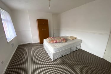 2 bed house, Gort Place, Gilesgate, Durham, DH11EY - Image 2
