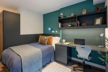 Deluxe Ensuite - Image 2