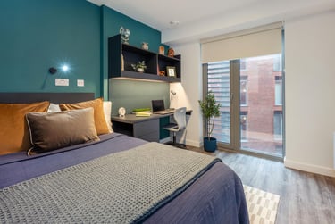 Deluxe Ensuite - Image 1