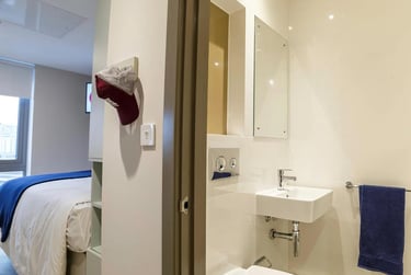 10 Bed Ensuite at COSMOS, 2 Moore Street, City Centre, Sheffield, S37HZ - Image 2