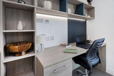 Bronze Plus Studio - Image 5