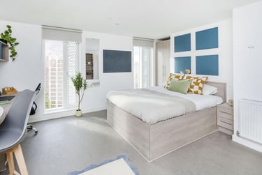 Gold Studio - Image 1