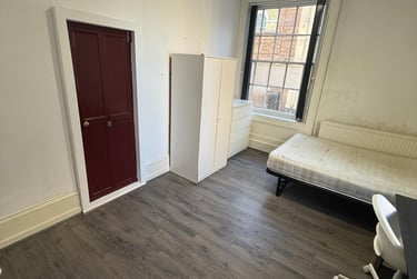 1 bed house, WyCliffe Street, Highfields, Leicester, LE15LR - Image 1