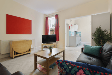 3 bed house, Guest Road, Sharrowvale, Sheffield, S118UJ - Image 2