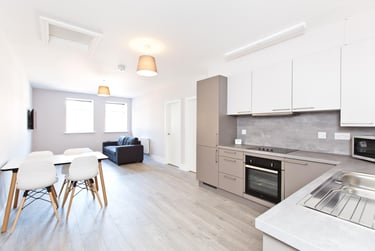 2 bed house, Baron Street, Heeley, Sheffield, S14AU - Image 2