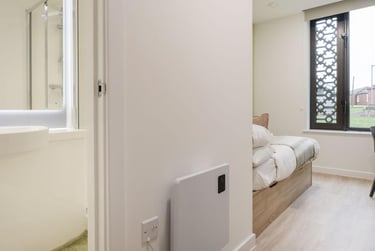 Classic Ensuite - Image 3