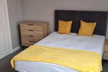 2 bed house, Newtown Street, Highfields, Leicester, LE16WJ - Image 2