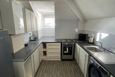 2 bed house, Myrtle Road, Highfields, Leicester, LE21FX - Image 3