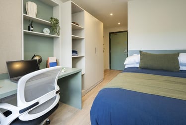 Classic Ensuite - Image 2