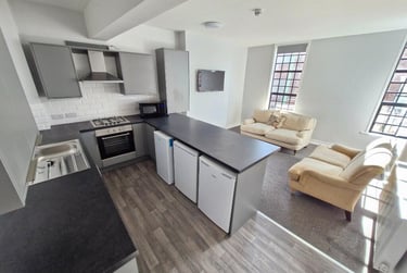 5 bed house, Robin Hood Street, Hockley, Nottingham, NG31GF - Image 1