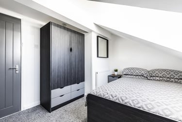 2 bed house, Queens Road, Hyde Park, Leeds, LS61HU - Image 5