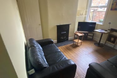 4 bed house, Bampton Street, City Centre, Loughborough, LE112DR - Image 2