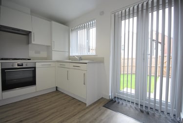 3 bed house, Little Court, Claypath, Durham, DH15ZJ - Image 5