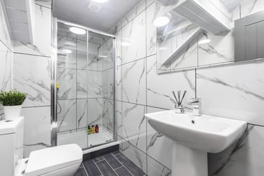 2 bed house, Queens Road, Hyde Park, Leeds, LS61HU - Image 6