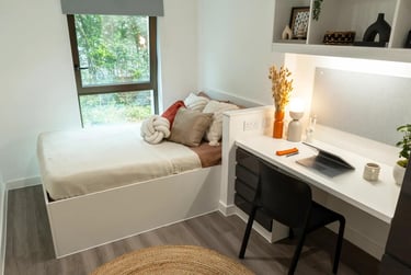 Club Ensuite - Image 1