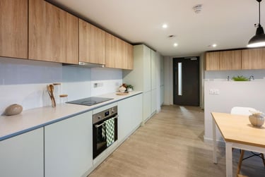 Standard Plus Ensuite - Image 3